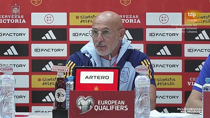 Fútbol - Luis de la Fuente: "Me emociona el compromiso de estos jugadores"