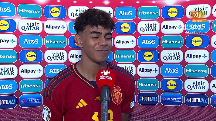 Fútbol - Lamine Yamal, tras debutar con España: "Estoy muy satisfecho de mi decisión, nos quedan muchas cosas juntos"