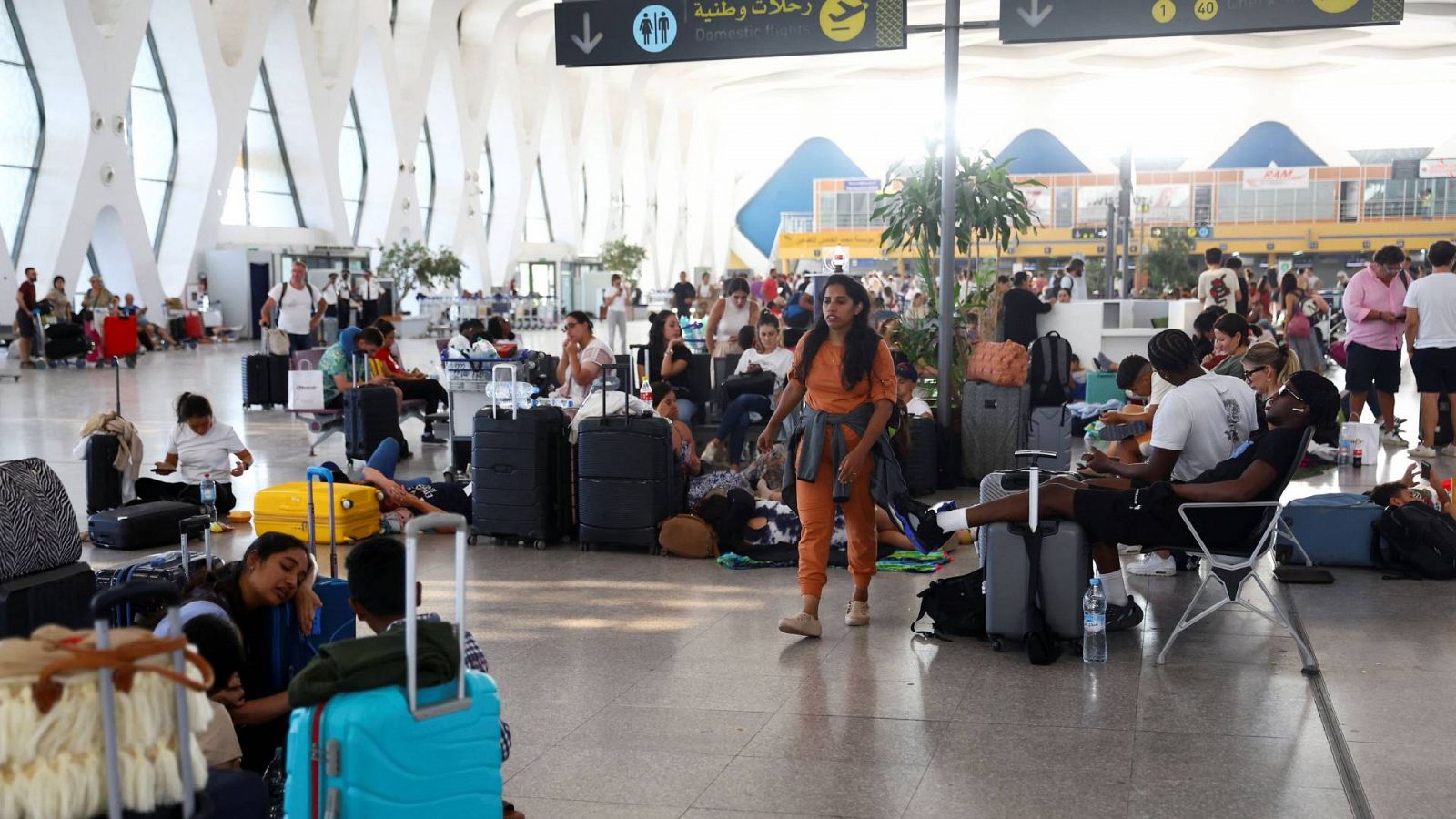 Terrremoto en Marruecos: Miles de turistas esperan un vuelo para volver