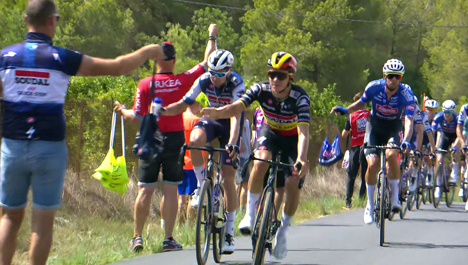 LaVuelta 2023: Así han evolucionado los avituallamientos de los ciclistas