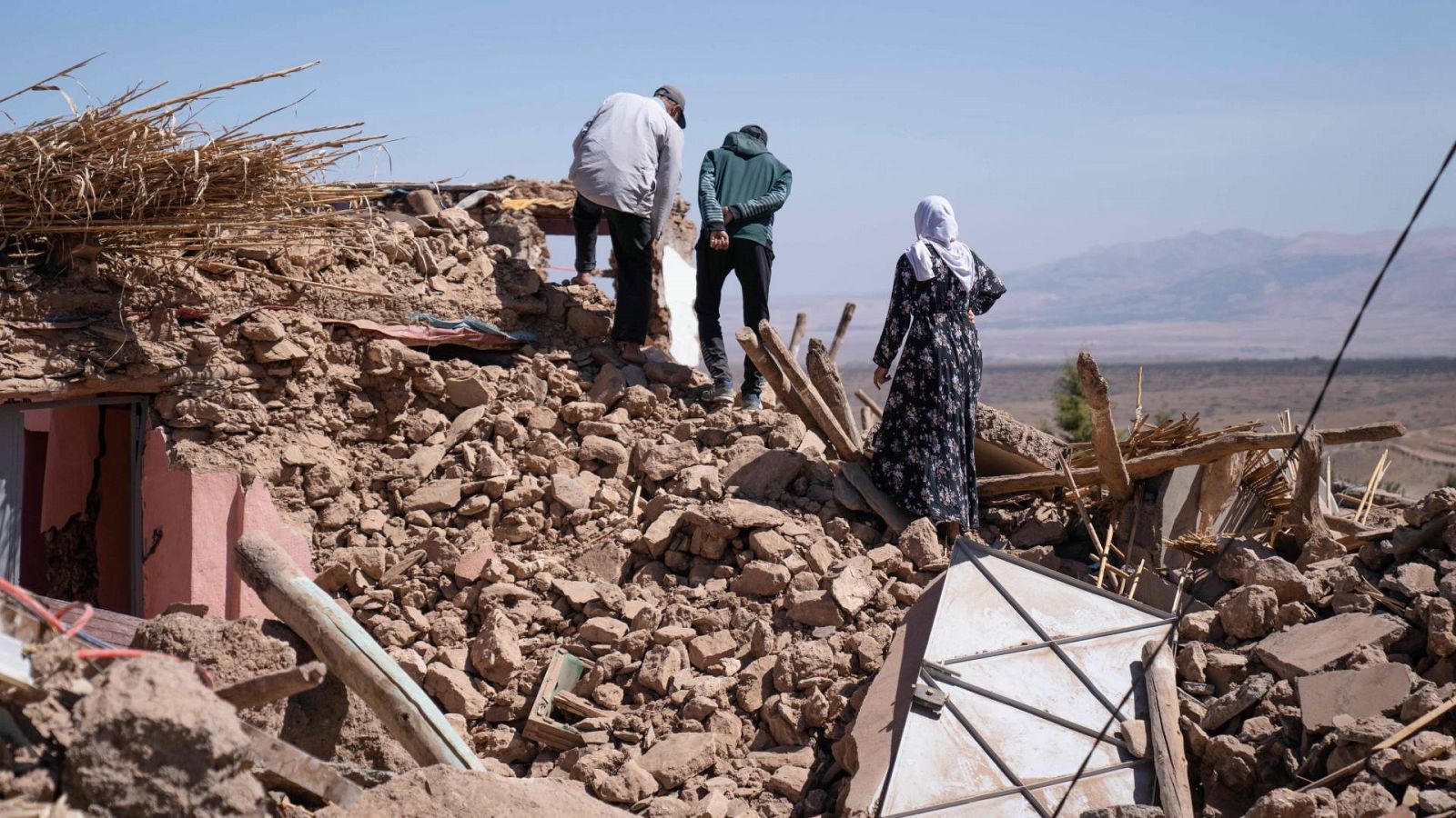 Pueblos devastados y rescates a contrarreloj: la zona cero del terremoto en Marruecos