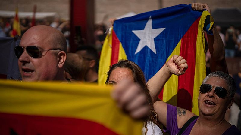 Cataluña celebra una Diada marcada por las negociaciones para la investidura