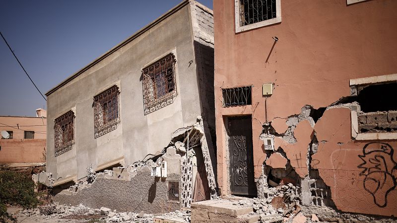 Marruecos busca desesperadamente supervivientes entre los escombros de aldeas destruidas por completo