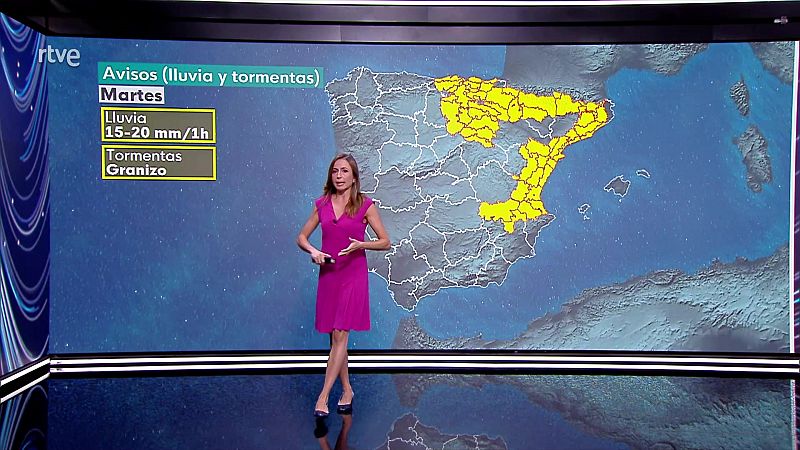 Cielos nubosos y precipitaciones acompañadas de tormenta en gran parte del tercio norte peninsular - ver ahora