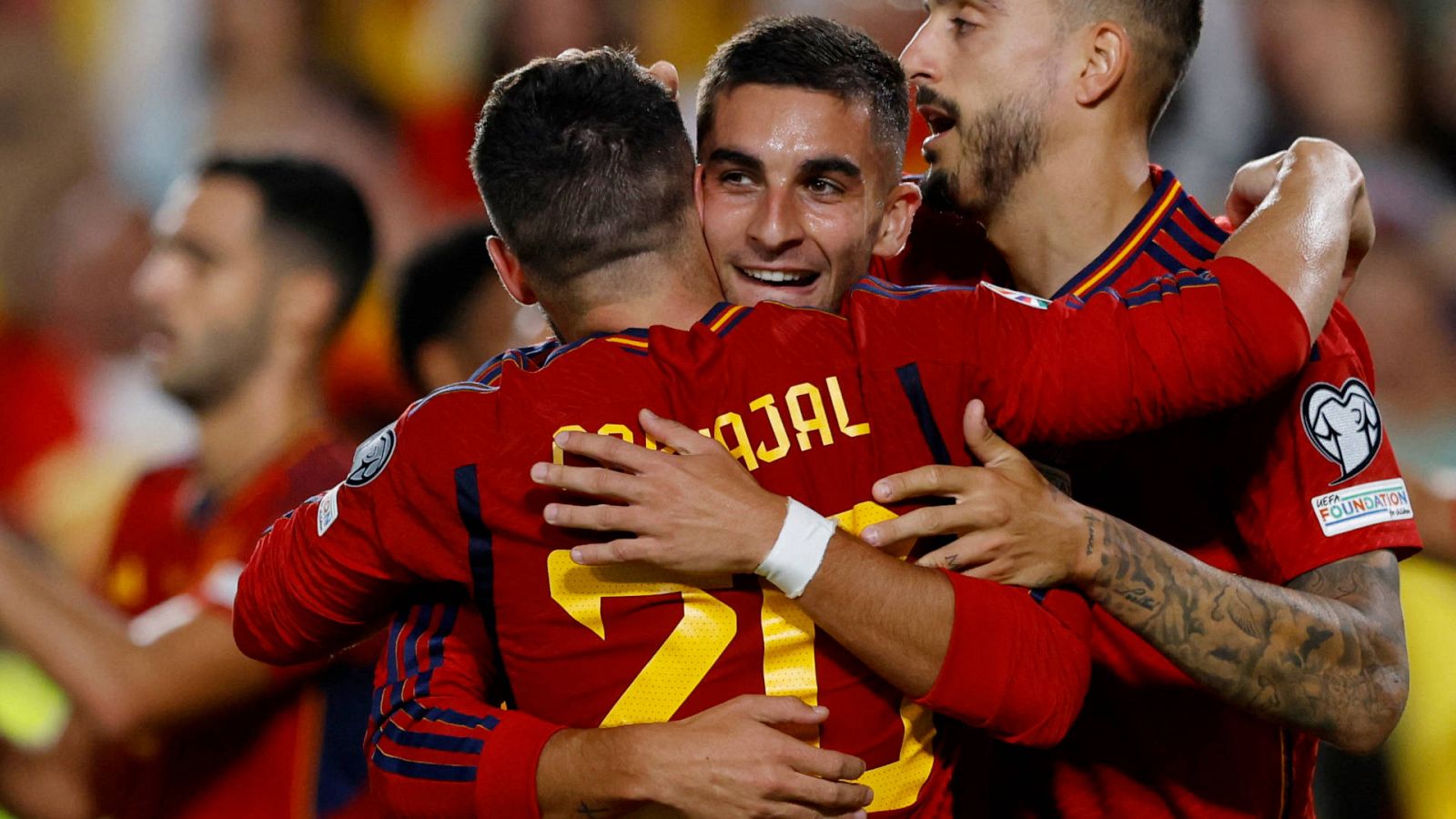 España - Chipre | Ferran Torres marca tras una bonita combinación con Carvajal (4-0) -- Ver ahora