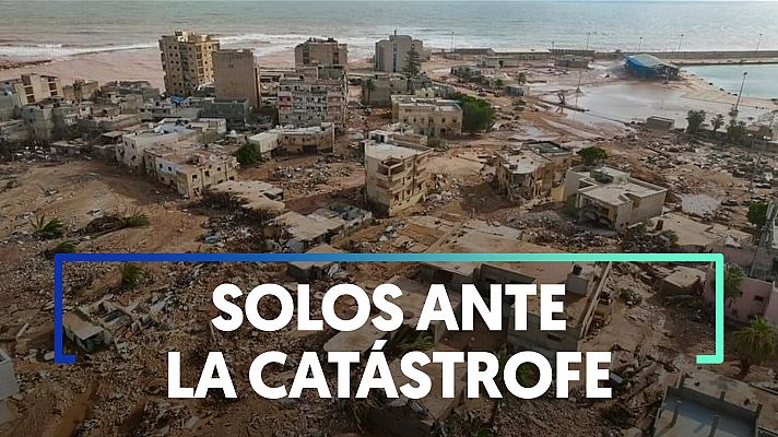 Libia, la destrucción y la división política retrasan la llegada de ayuda