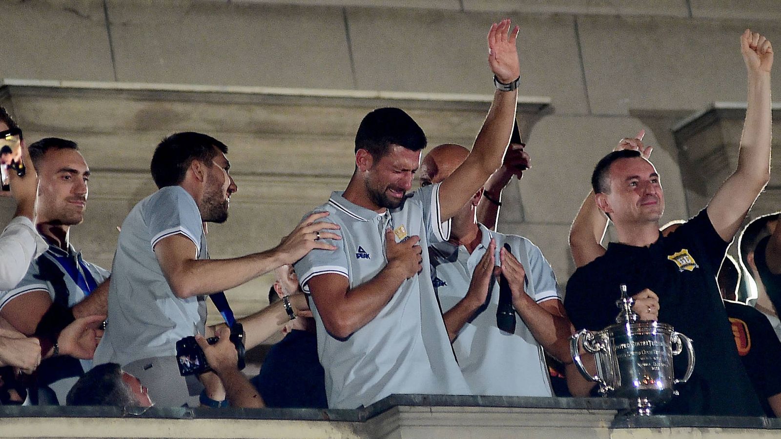 Novak Djokovic se emociona ante su afición en Serbia