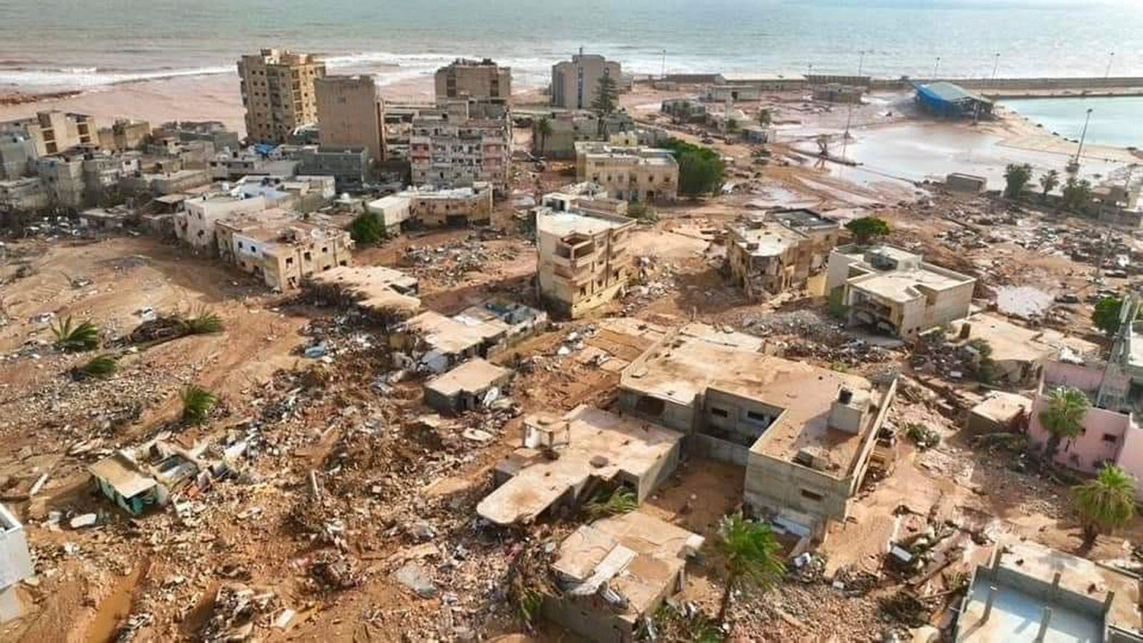 La tragedia asola Libia: los muertos tras el paso del ciclón Daniel siguen aumentando