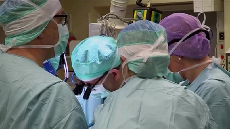 Dos de cada tres cirujanas han sufrido acoso sexual de sus compañeros en Reino Unido