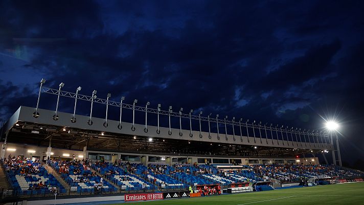 Telediario 1 - Grabar y difundir un vídeo sexual sin consentimiento es delito: estas son las consecuencias penales