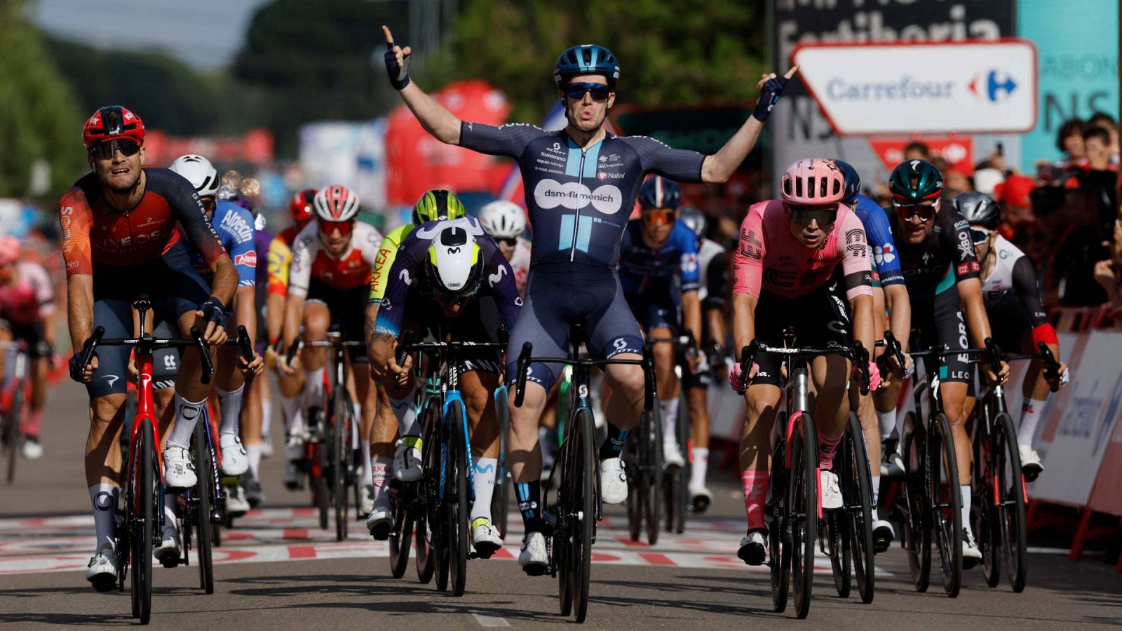 La Vuelta 2023 | Alberto Dainese gana al sprint en Íscar