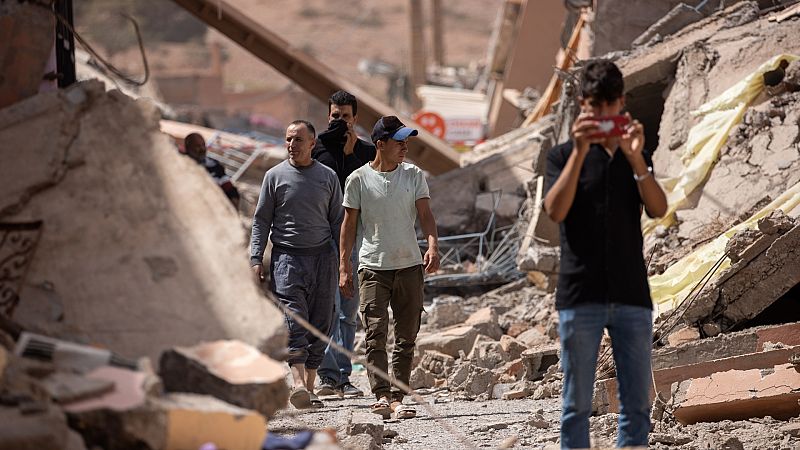 Noche al raso en el Atlas, la zona más afectada por el terremoto de Marruecos