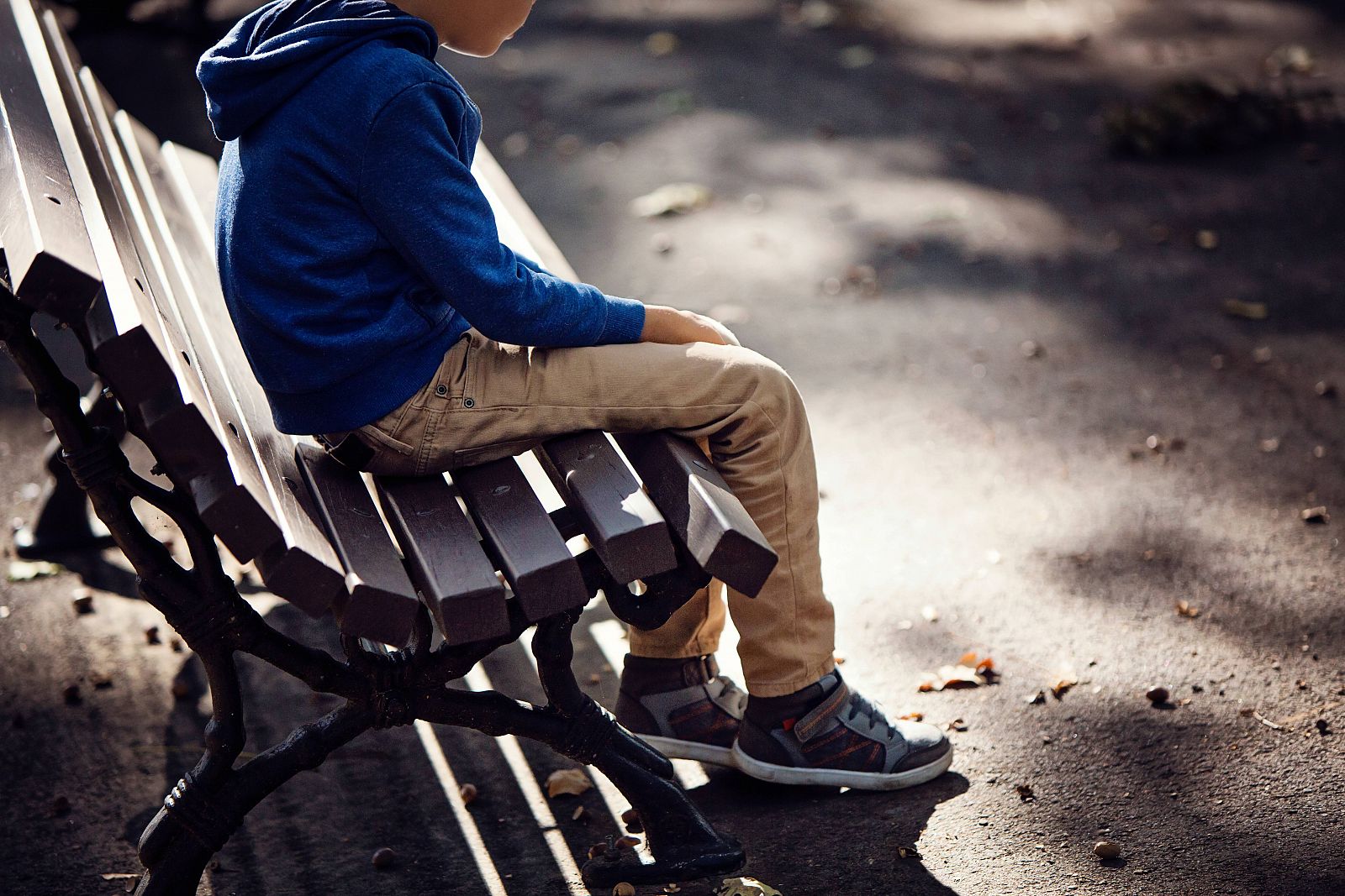 Un niño con autismo deambula solo durante seis horas