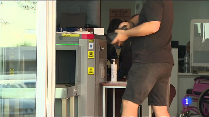 L'informatiu - Comunitat Valenciana - Los vecinos del barrio de La Coma reclaman más médicos en el consultorio y algún pediatra