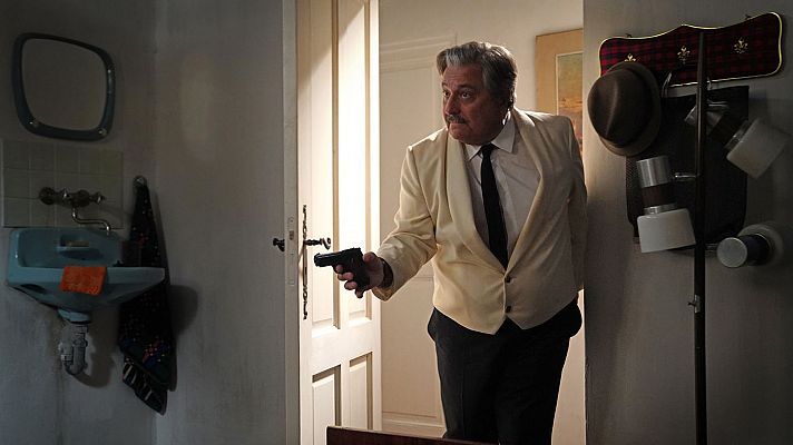 Cine internacional - Misterio en Saint-Tropez