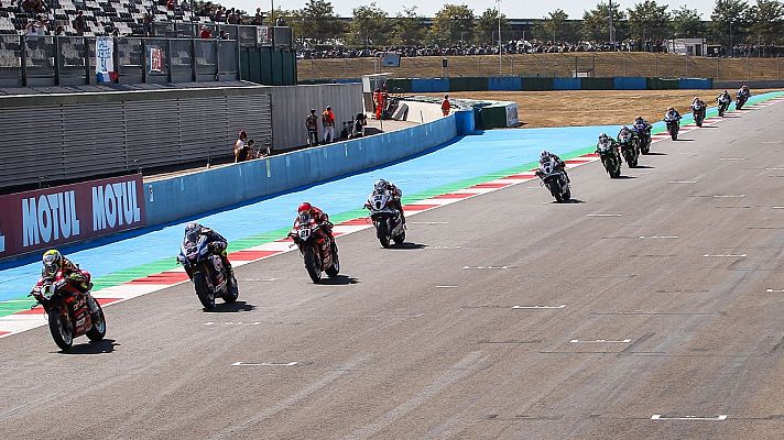 Mundial de Superbike: Bautista se defiende en casa del acecho de Razgatlioglu