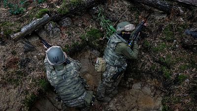 Guerra en Ucrania: al frente con rifle y cmara
