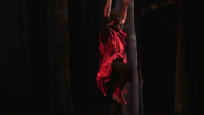 L'Informatiu - Arriba a Barcelona el 'Baile de Bestias' de Jesús Carmona