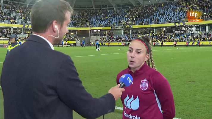 Fútbol - Athenea del Castillo: ''Han sido días duros, pero queremos representar a nuestro país de la mejor manera posible y nos hemos vacíado''