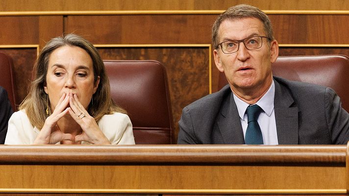 Telediario 2 - El PP busca socialistas descontentos que apoyen la investidura de Feijóo