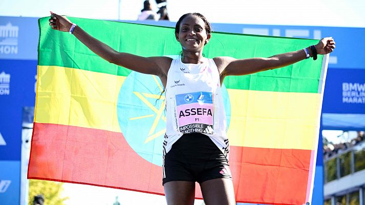 Telediario Fin de Semana - Assefa bate el récord de maratón en Berlín con un crono histórico