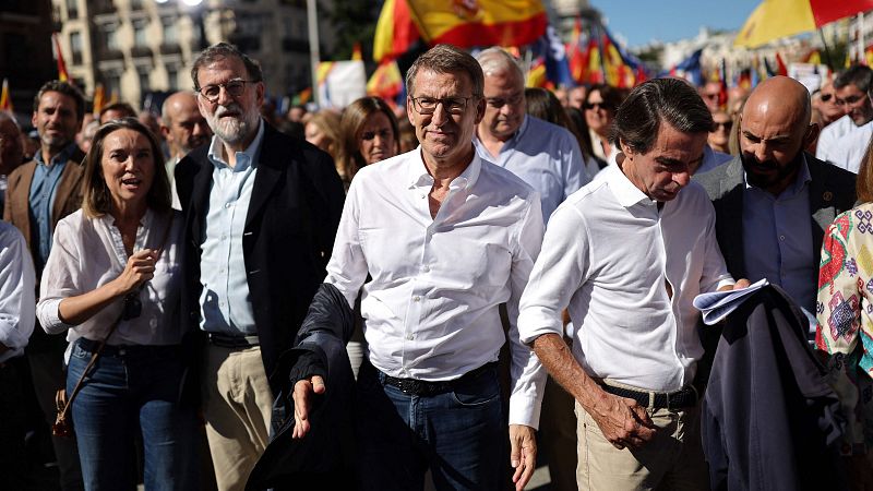 El PP celebra el "éxito" de su acto contra la amnistía mientras sigue sin tener apoyos para la investidura de Feijóo