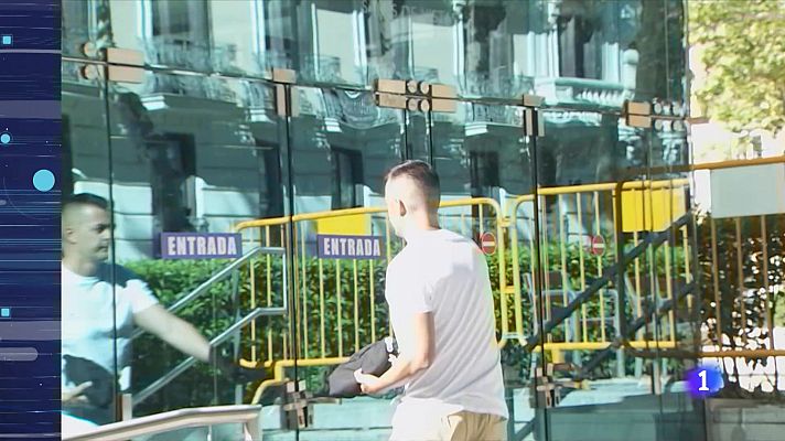 Telediario 1 - El hermano de Jenni Hermoso y una amiga respaldan el testimonio de la jugadora