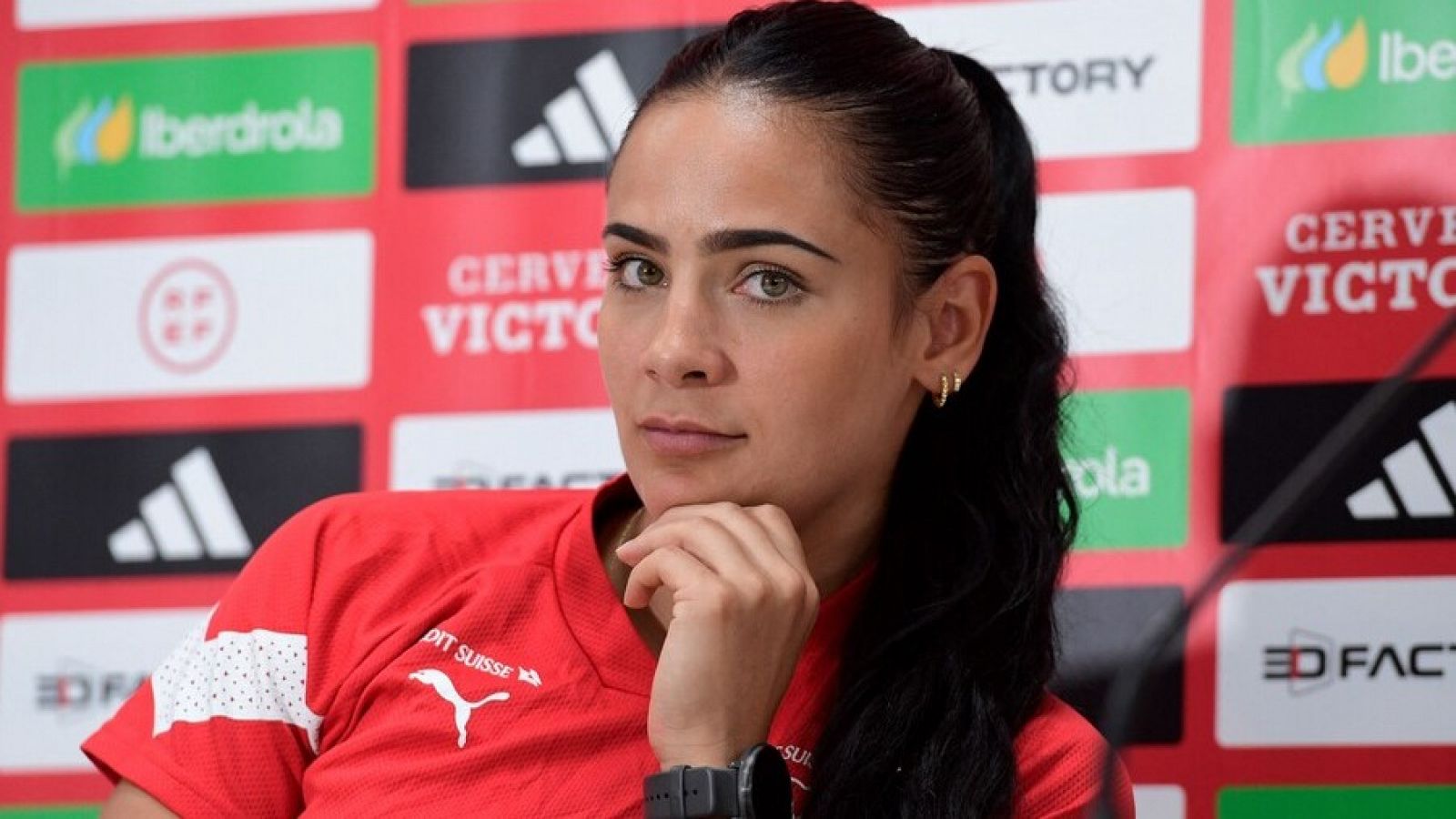 España - Suiza | Apoyo de las helvéticas a las españolas | Ver