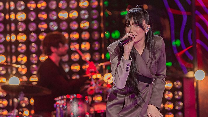 Telediario 1 - Quevedo, Índigo y Aitana pueden acabar el año entre los artistas más escuchados