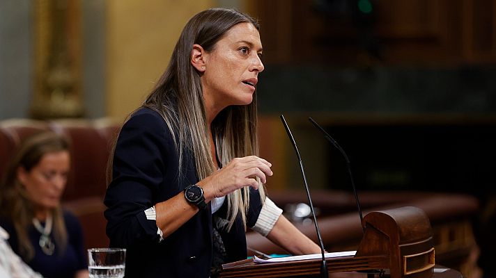 Míriam Nogueras (Junts) replica a Feijóo en el debate de investidura