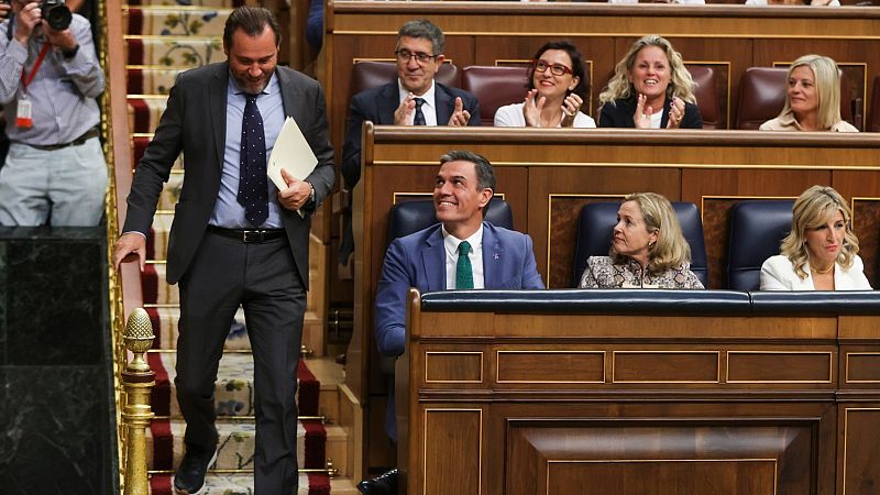 De la sorpresa por la no intervención de Sánchez al "mogollón" de Feijóo: las imágenes de la jornada en el Congreso