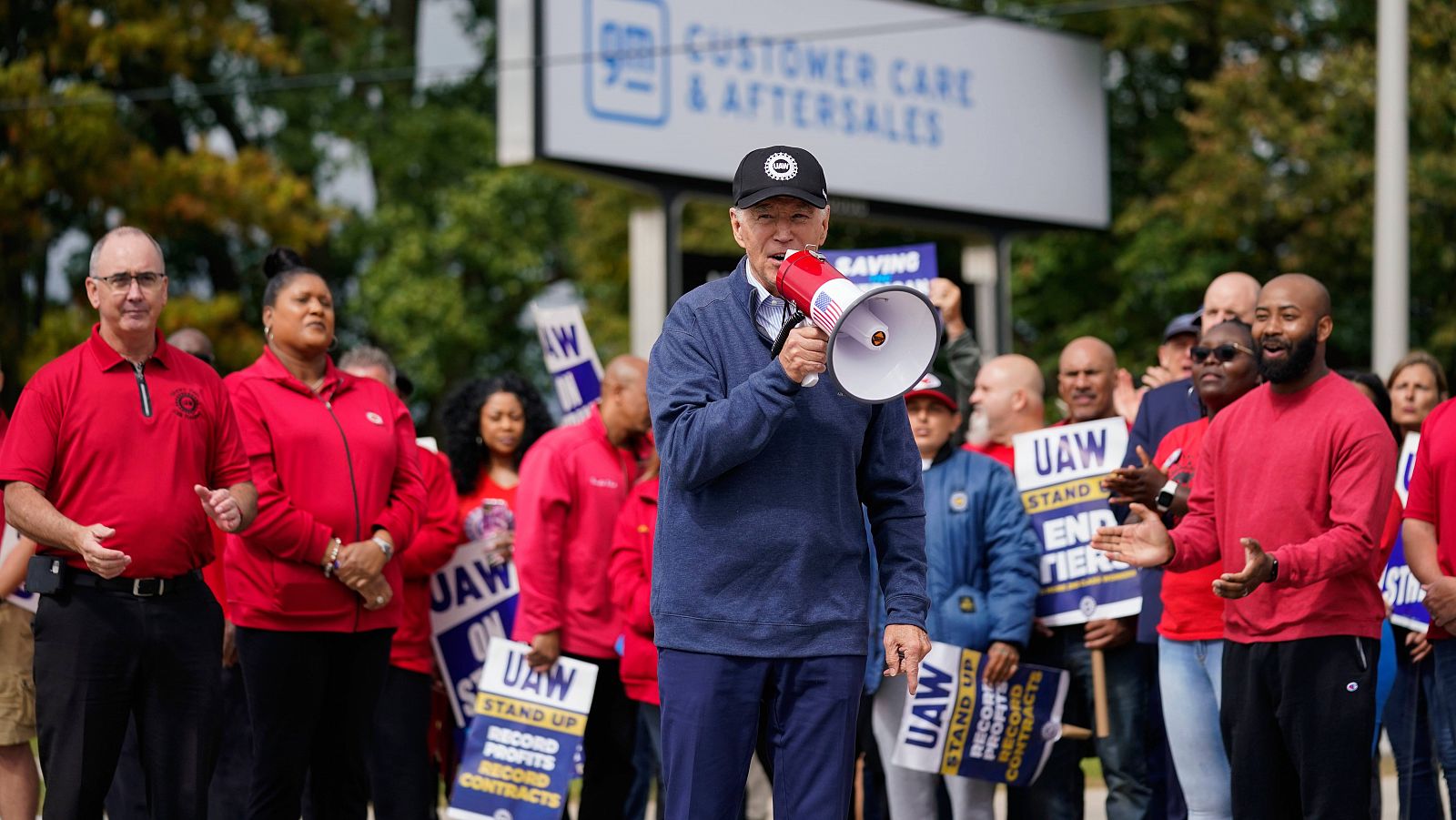 Biden, primer presidente de EE.UU. en sumarse a un piquete por los derechos laborales    