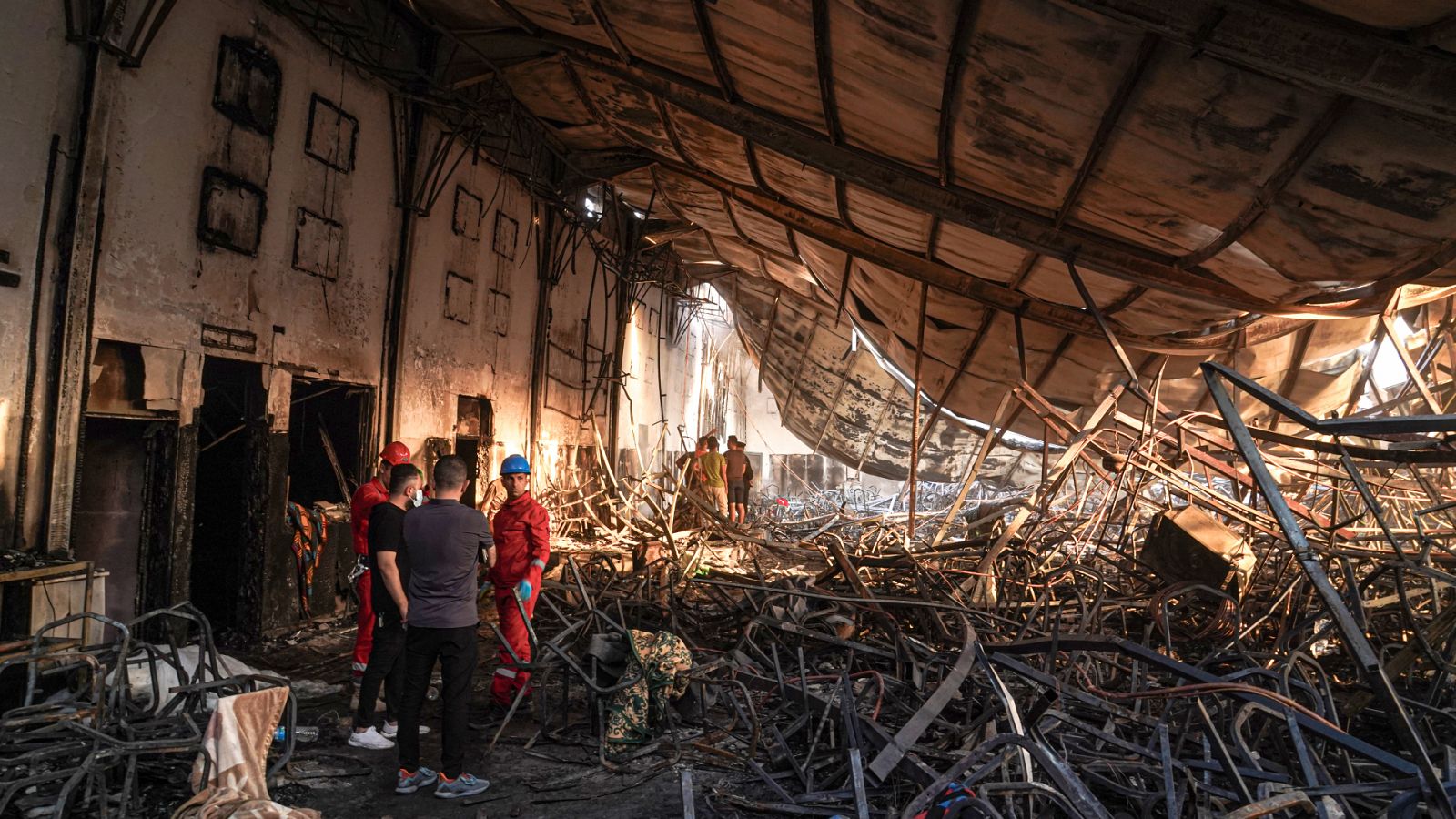 Un incendio en una boda en Irak deja al menos 115 muertos, entre ellos los novios