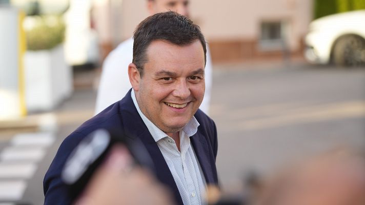 Telediario 1 - Primera reunión de la Comisión Mixta entre jugadoras, Federación y Gobierno en el CSD