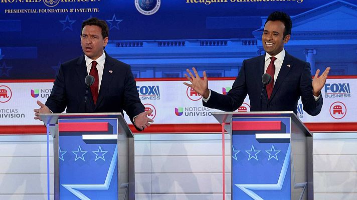 Telediario Matinal - El segundo debate republicano arranca con críticas y reproches a Trump: "Debería estar en el escenario"