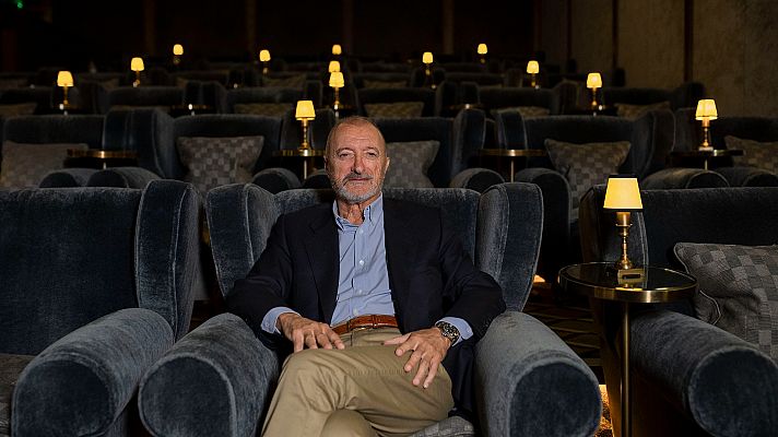 Página Dos - Pérez-Reverte homenajea las novelas de Sherlock Holmes