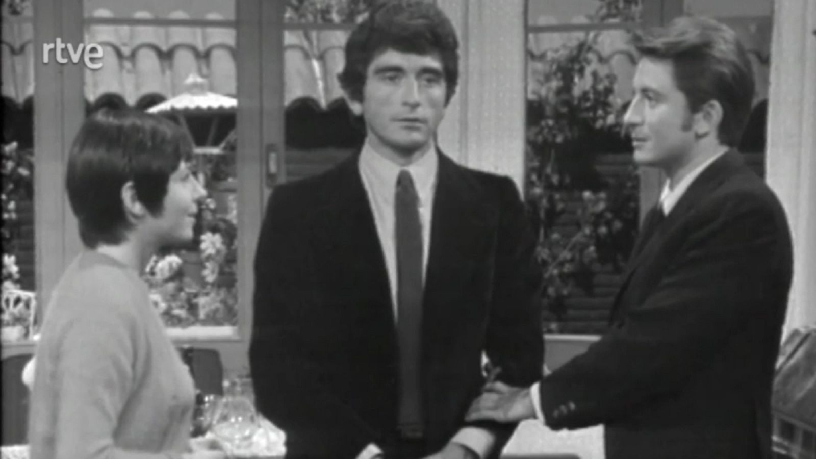 Estudio 1 - En la ardiente oscuridad - Estudio 1 | Ver