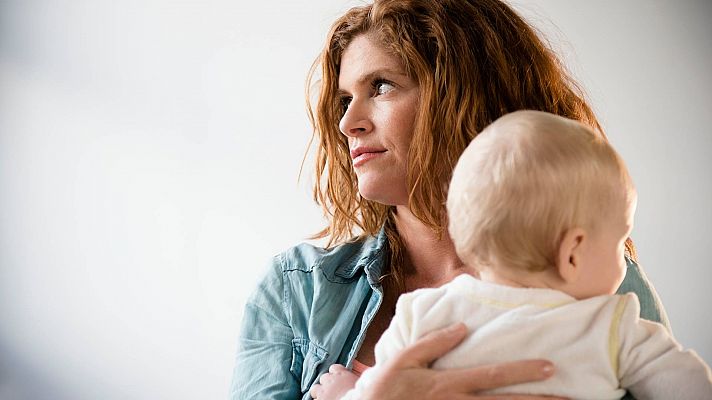Telediario 1 - Tres mujeres cuentan su reciente experiencia con el posparto: "Suele ser tabú y, sin embargo, a todas nos ha costado"