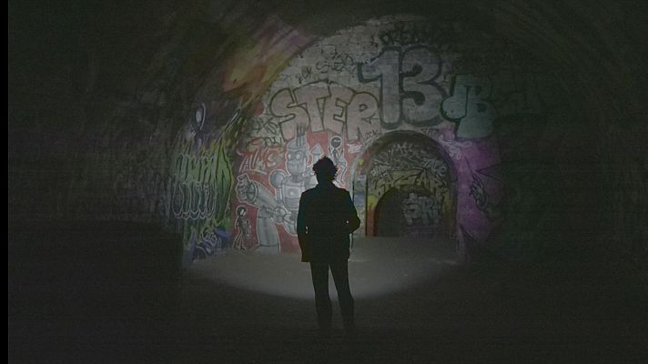 En busca de secretos - París