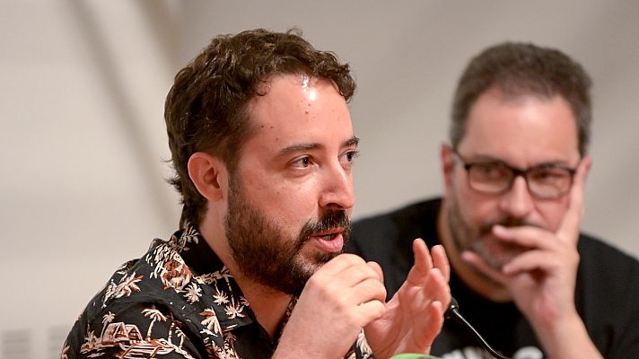 Telediario 1 - El Premio Nacional del Cómic Borja González presenta 'El pájaro y la serpiente'
