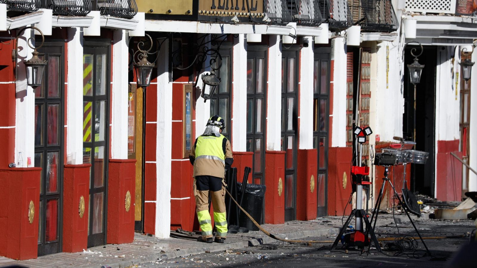 Murcia: los forenses trabajan en la identificación de las víctimas del incendio