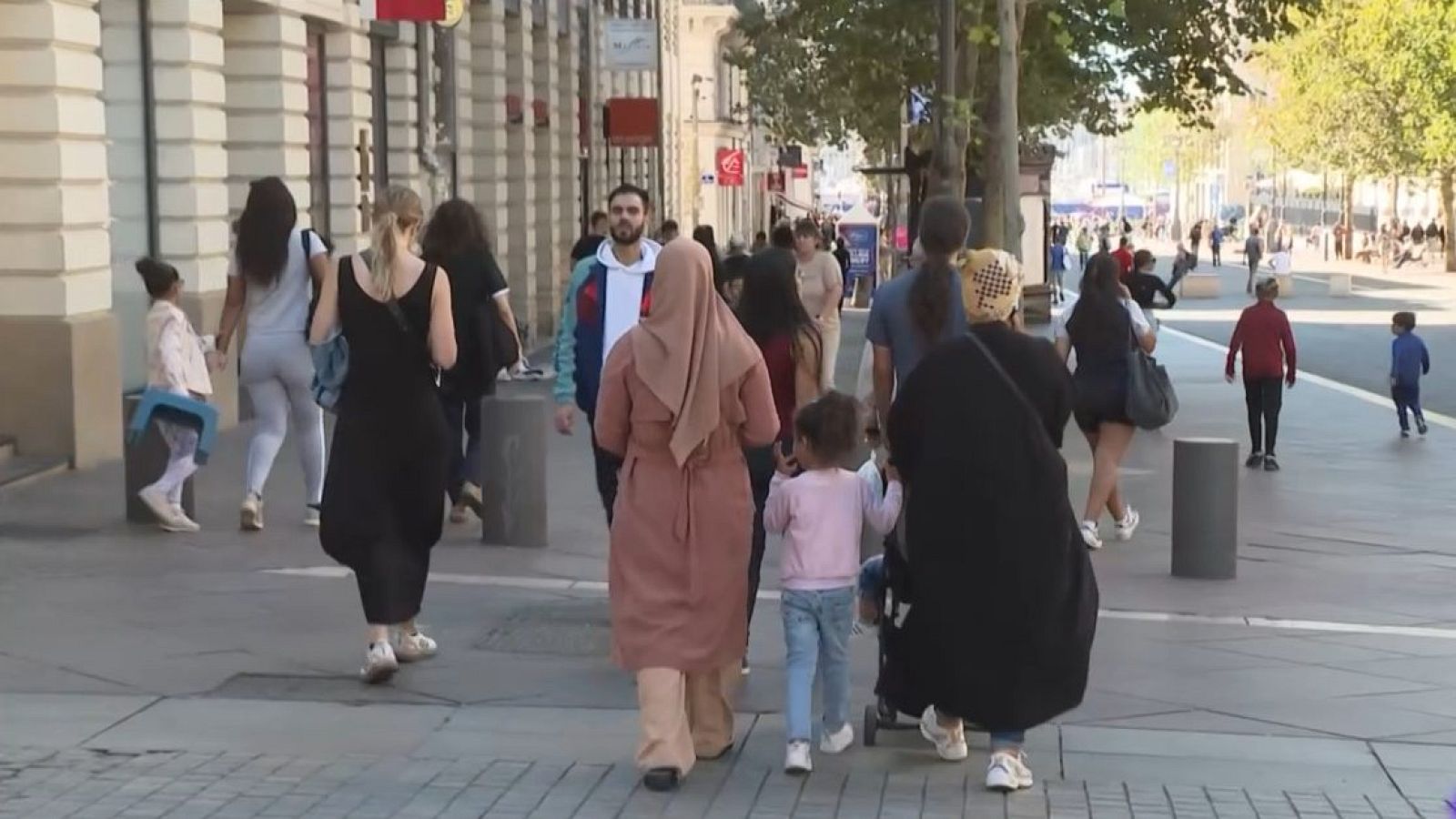 Pobreza, migración o inseguridad: un recorrido por los guetos de Marsella