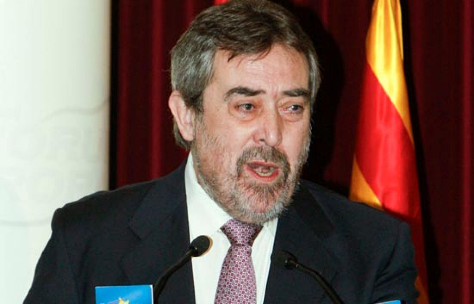 El alcalde de Zaragoza mantiene la apuesta por el proyecto de su ciudad para albergar los Juegos de Invierno de 2022, y lo ha hecho delante de Lissavetzki y Alejandro Blanco. 