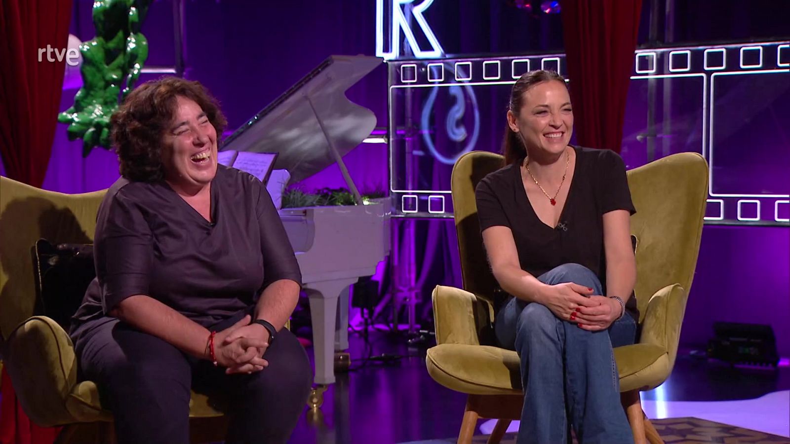 Culturas 2 - Entrevista a Arantxa Echevarría y Leonor Watling