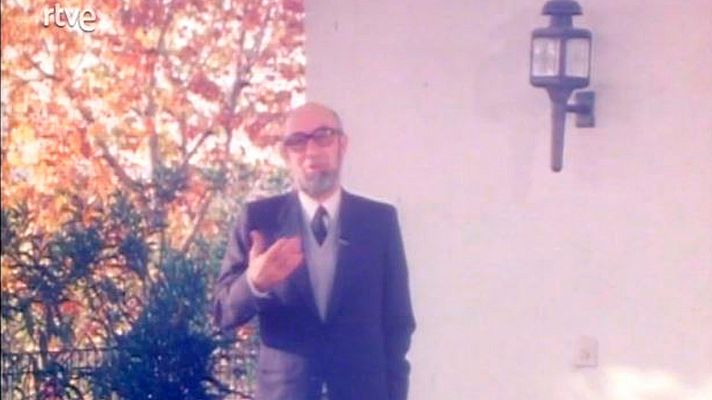 Programas y Concursos en el Archivo de RTVE - Lorenzo Gomis explica cómo nació la revista 'El ciervo'