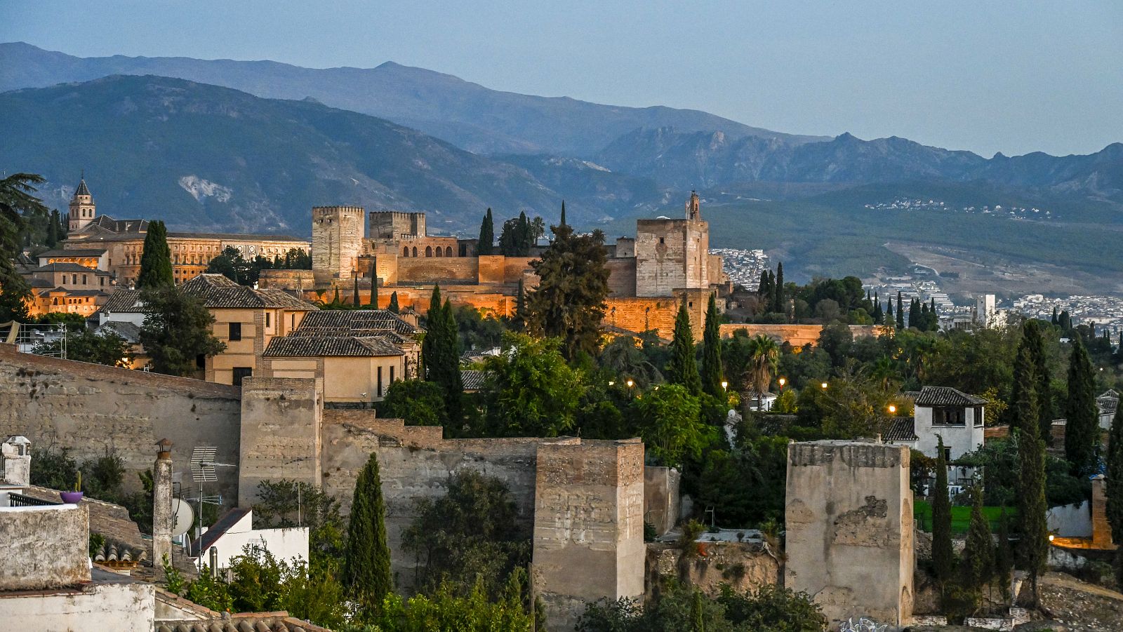 Telediario Especial desde la Cumbre Europea de Granada