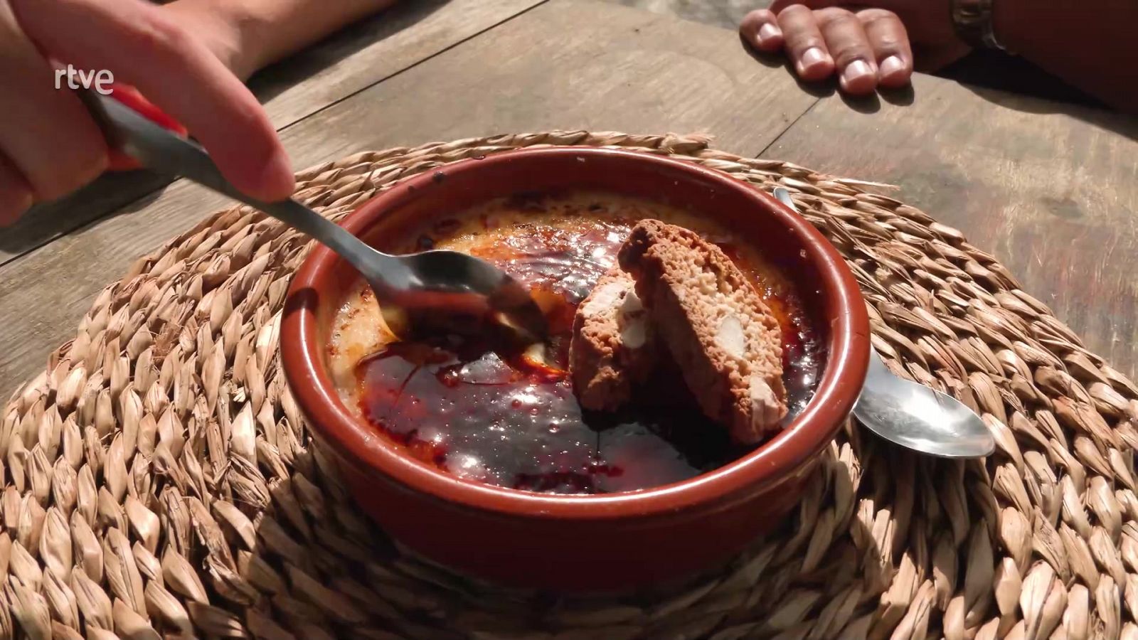 Descubre los trucos de la crema catalana - Ahora o nunca | Ver