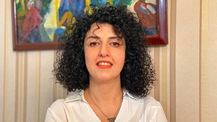 Telediario 1 - La periodista y activista por los derechos de las mujeres en Irán, Narges Mohammadi, premio Nobel de la Paz