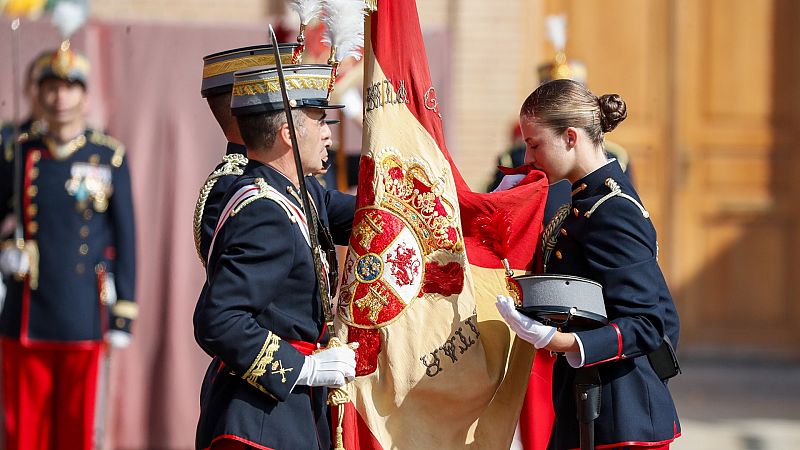 La princesa leonor jura bandera en Zaragoza