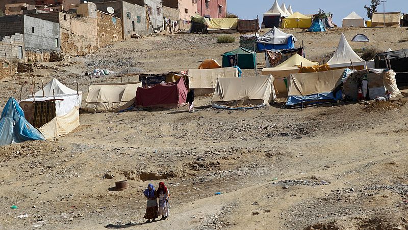 Las tiendas de campaña, paisaje habitual en las localidades de Marruecos un mes después del terremoto